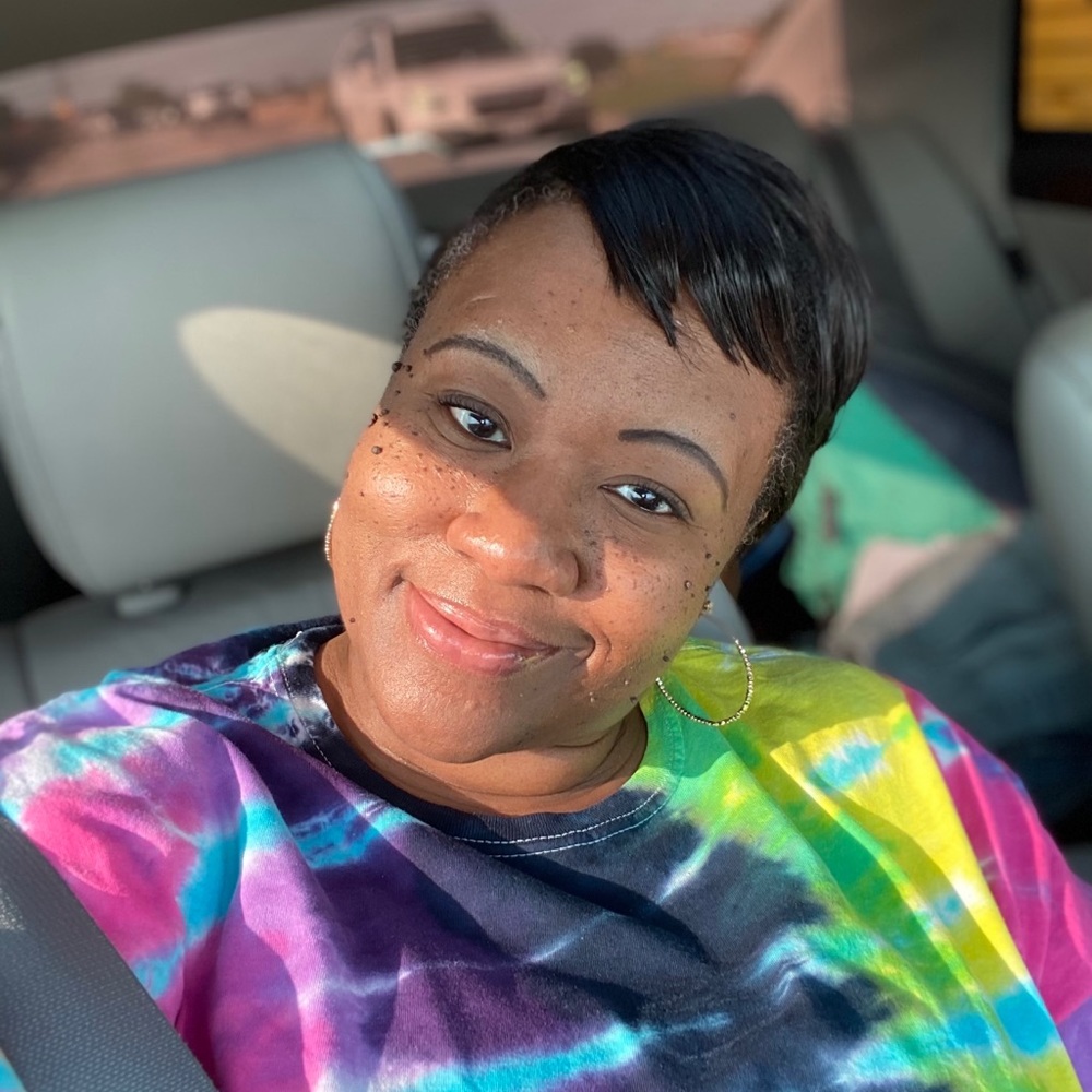 Meet your Posher, Latoya